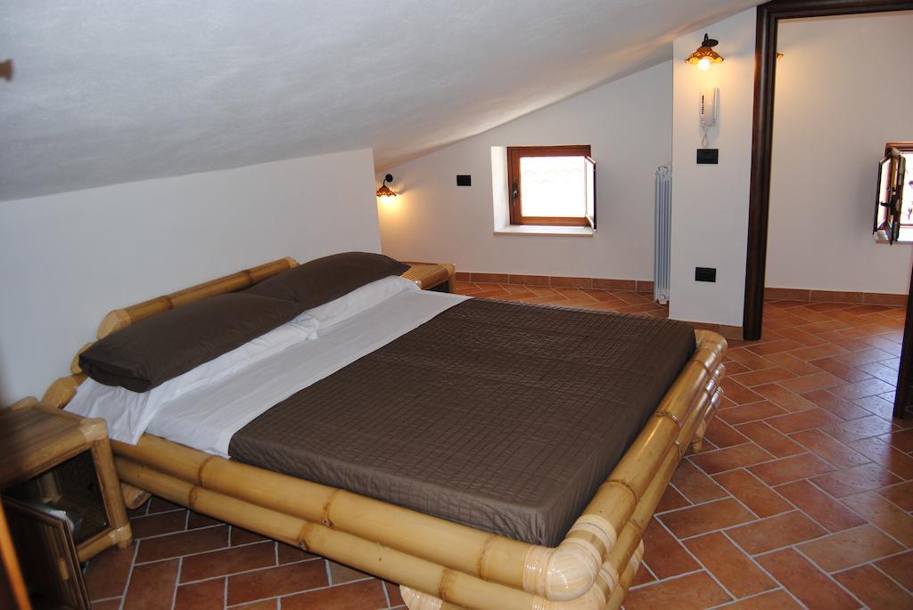 Il Giardino Di Julia B&B Тортора Номер фото