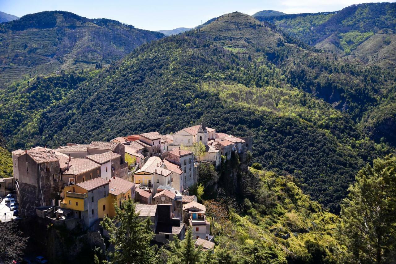 Il Giardino Di Julia B&B Тортора Экстерьер фото